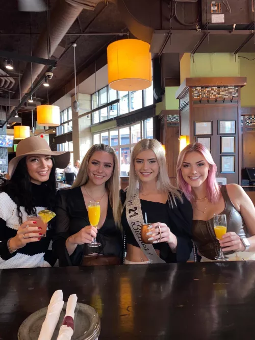 The one with the hat isn’t included. Other 3 are besties 😈