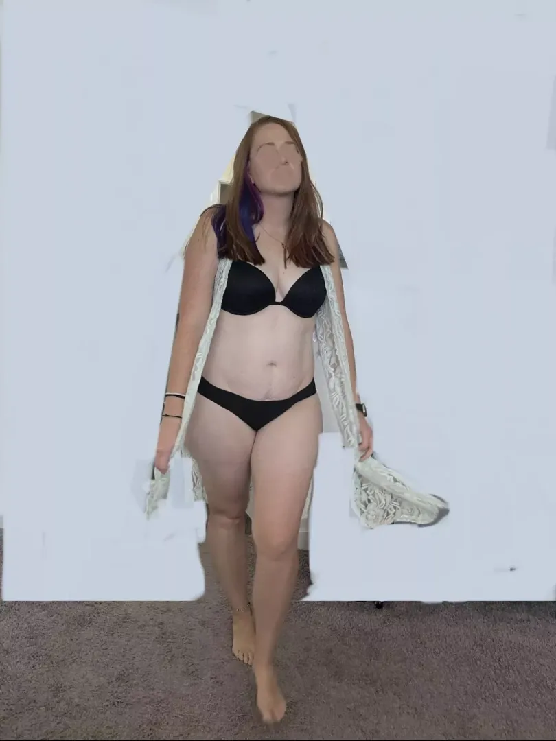 Would you like to spend the night with me if I let you? Cali girls like to have fun.
