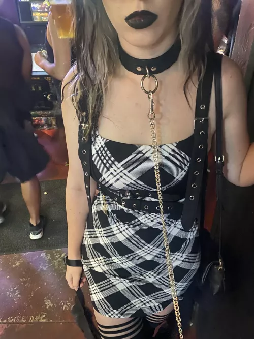 Would you take me out? 😈🍻