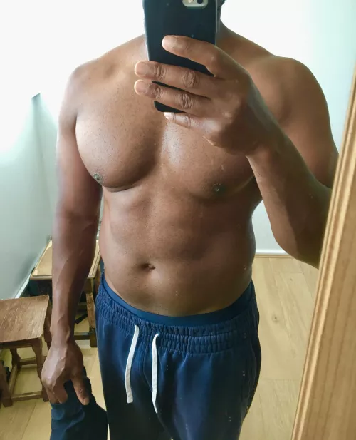 36 South London curious for a masc mate 21-37. Sc. Mikeg3ko