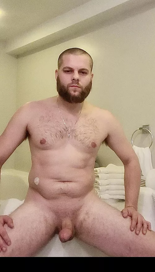 Anyone down to chill ?😏nervous about the pose but there could be more 😝