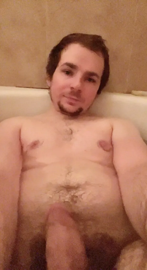 Anyone want to take a bath with me and then game ?