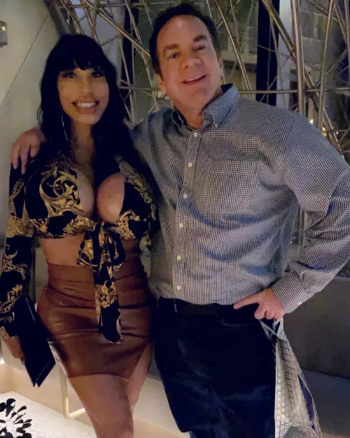 Ava at dinner with the famous “Frank Wank” porn star. You think her head was buried between his legs with cock down her throat when they got back to the car?