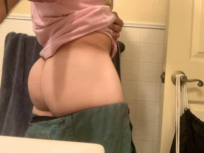 Cum drop a load off I mean take a load off I mean be gentle 😳🥺