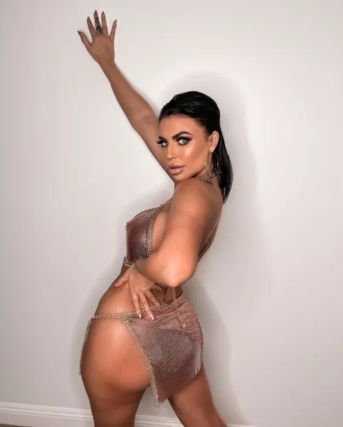 Do you like my sexy pose?