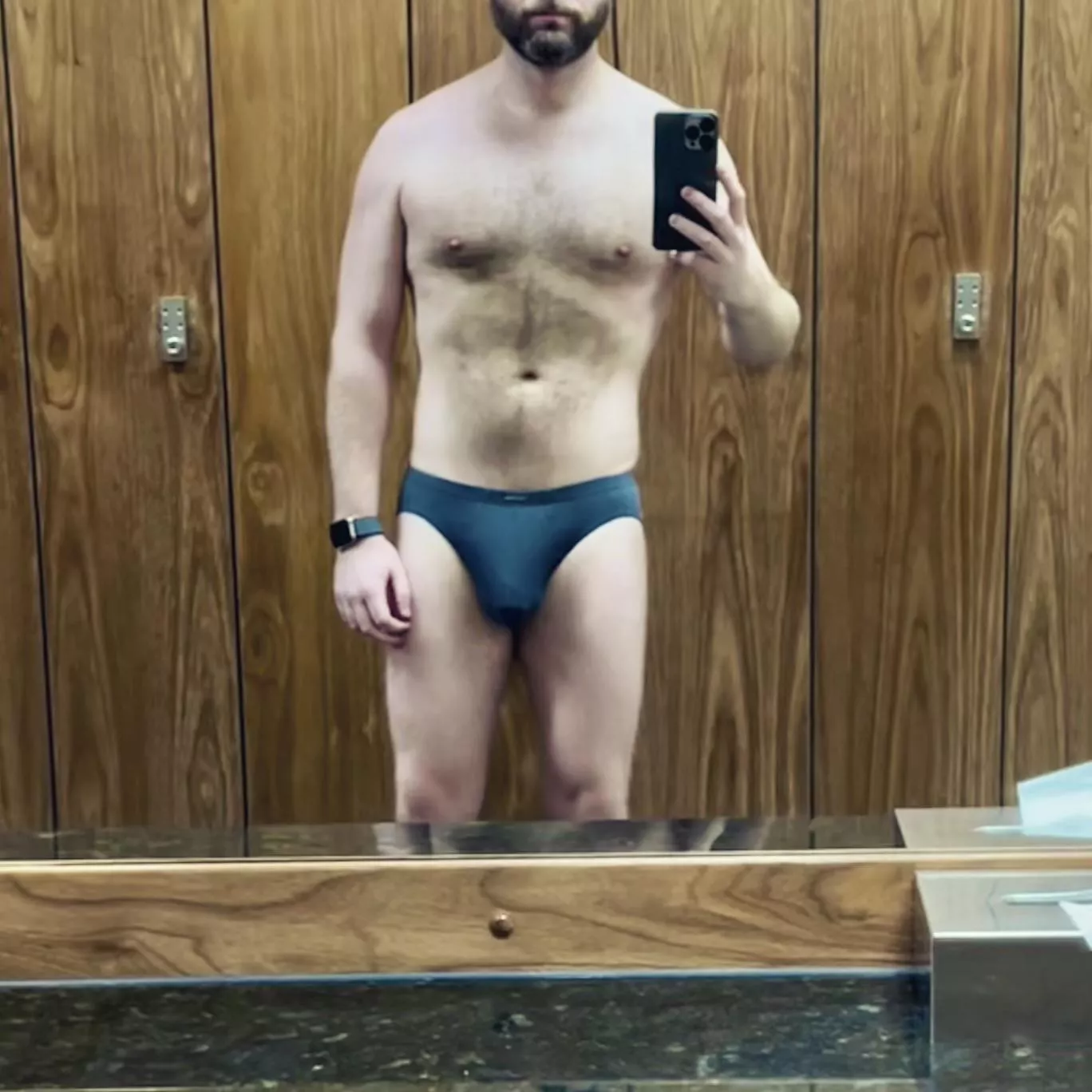 First gym mirror selfie First gym mirror selfie