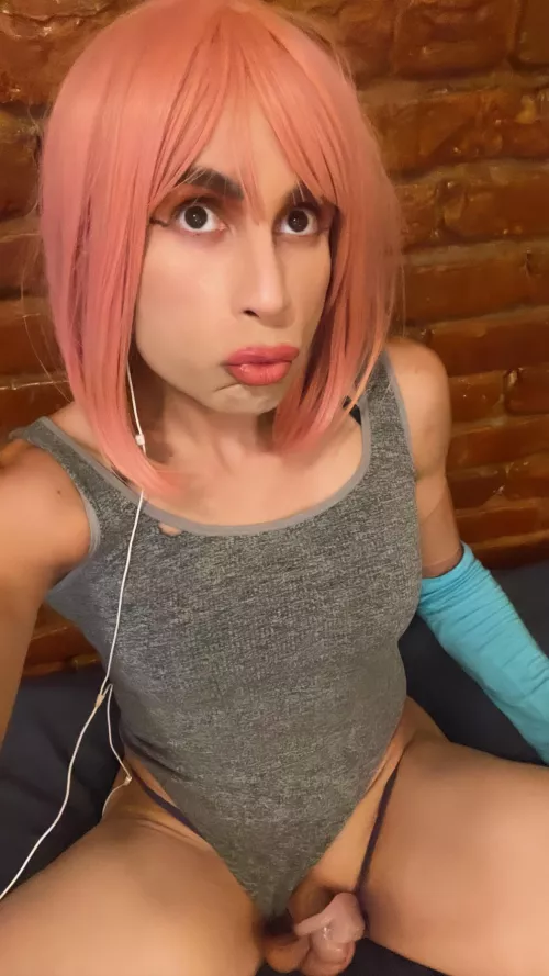 I’m such a Bambi. I love being a amateur pornstar. Hehe.