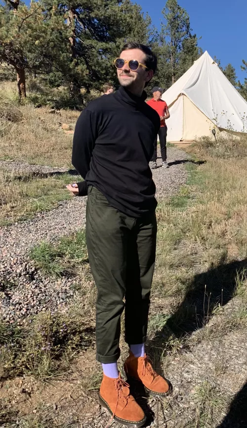 It’s time for turtlenecks in the outdoors again and I’m so jazzed!