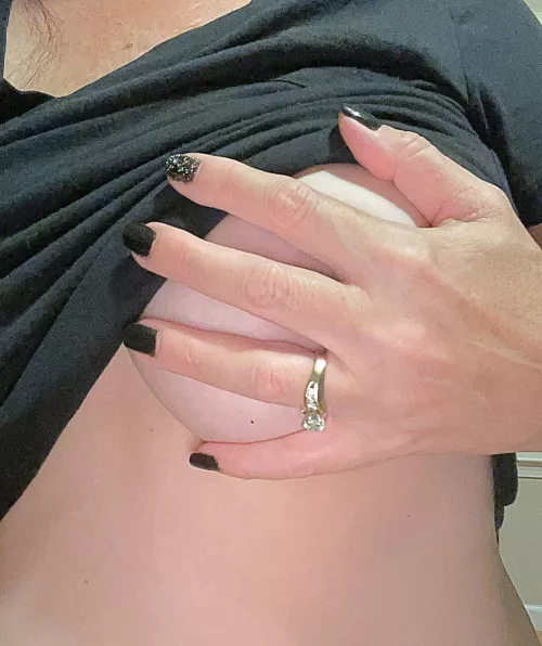 MILF tit handbra want to see more(F44)