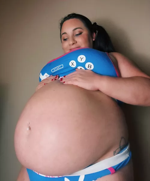 Whole lotta heavy cream in that gut 💙