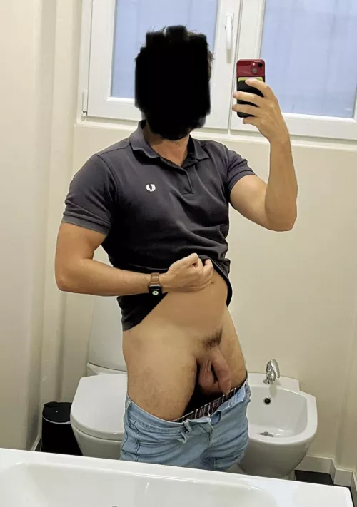 a side one 😅 did you stop scrolling?