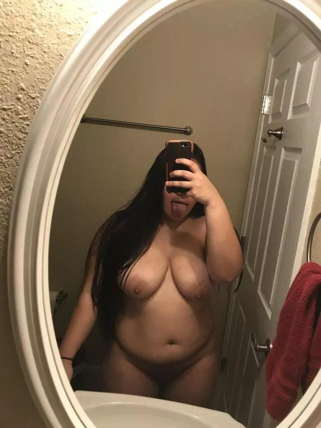 Any Latina gf or wife to trade with me and bi is big plus latin couple here