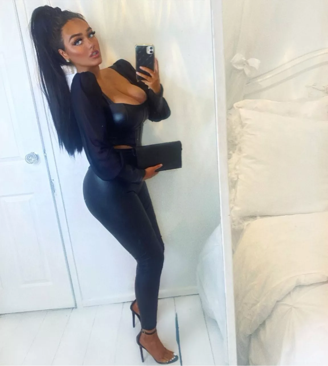 Busty Chav....🔥