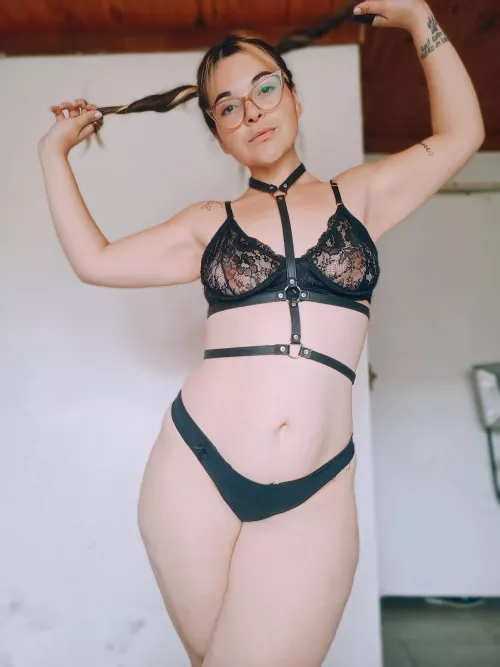 i will put you in a cage of chastity and you will worship me all day 😈