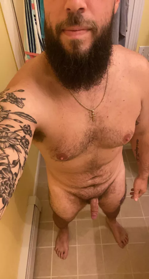 M30. 210 lbs. 6ft. Learning how to love my body again after years of not liking how I looked 🤘🏼