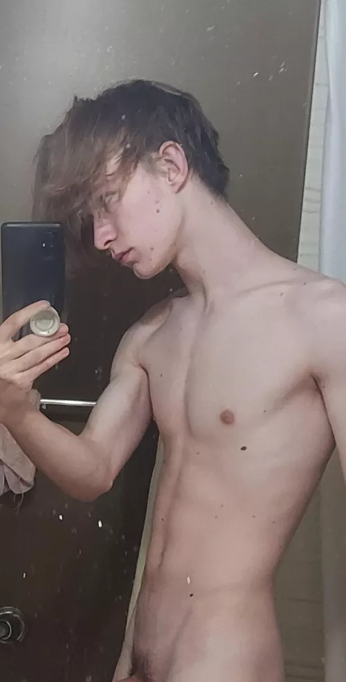 My eyes are up here🤭