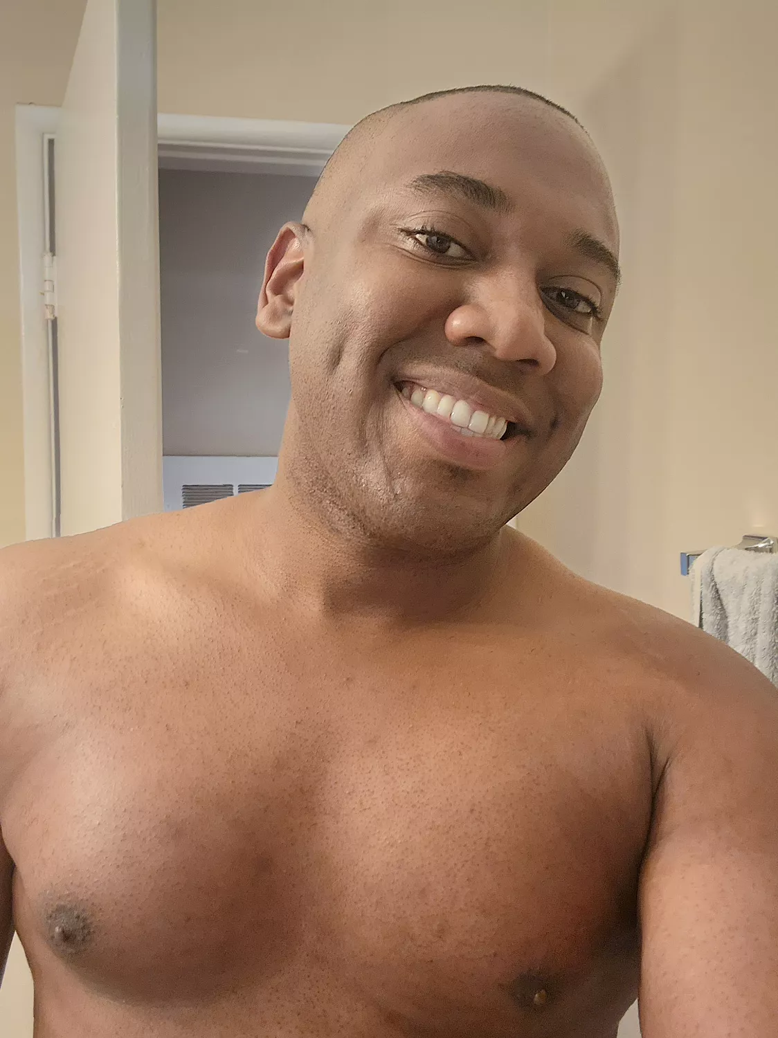 nips do need some attention 👅👅🍼