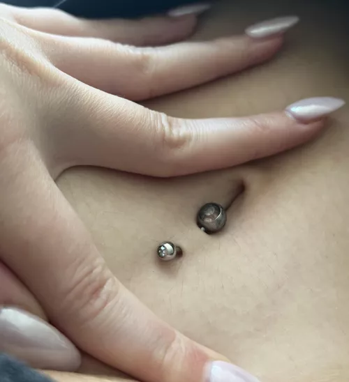 Rate my bellybutton 💕
