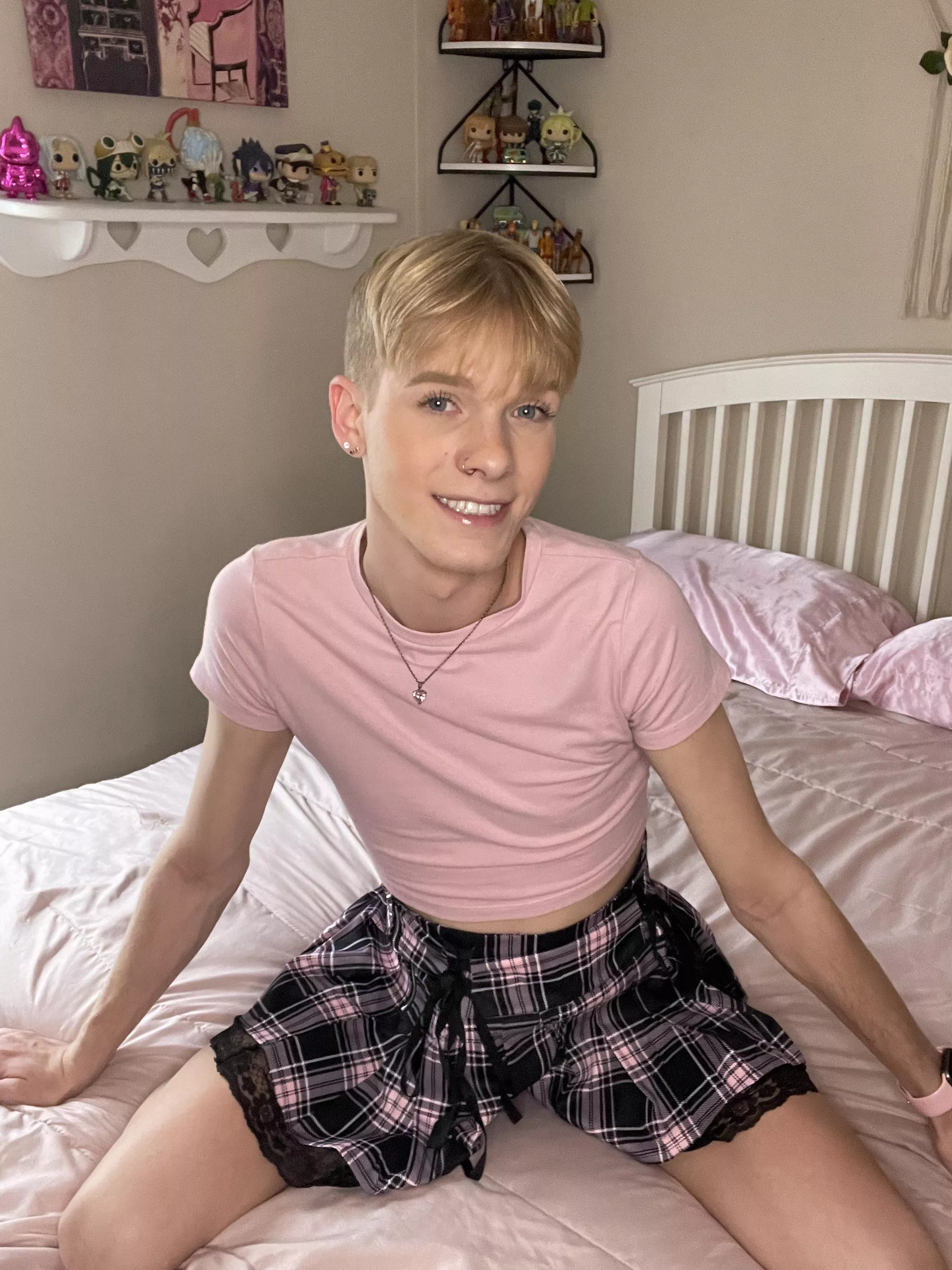 rearranging my house today! 🥰 if anybody cares lol