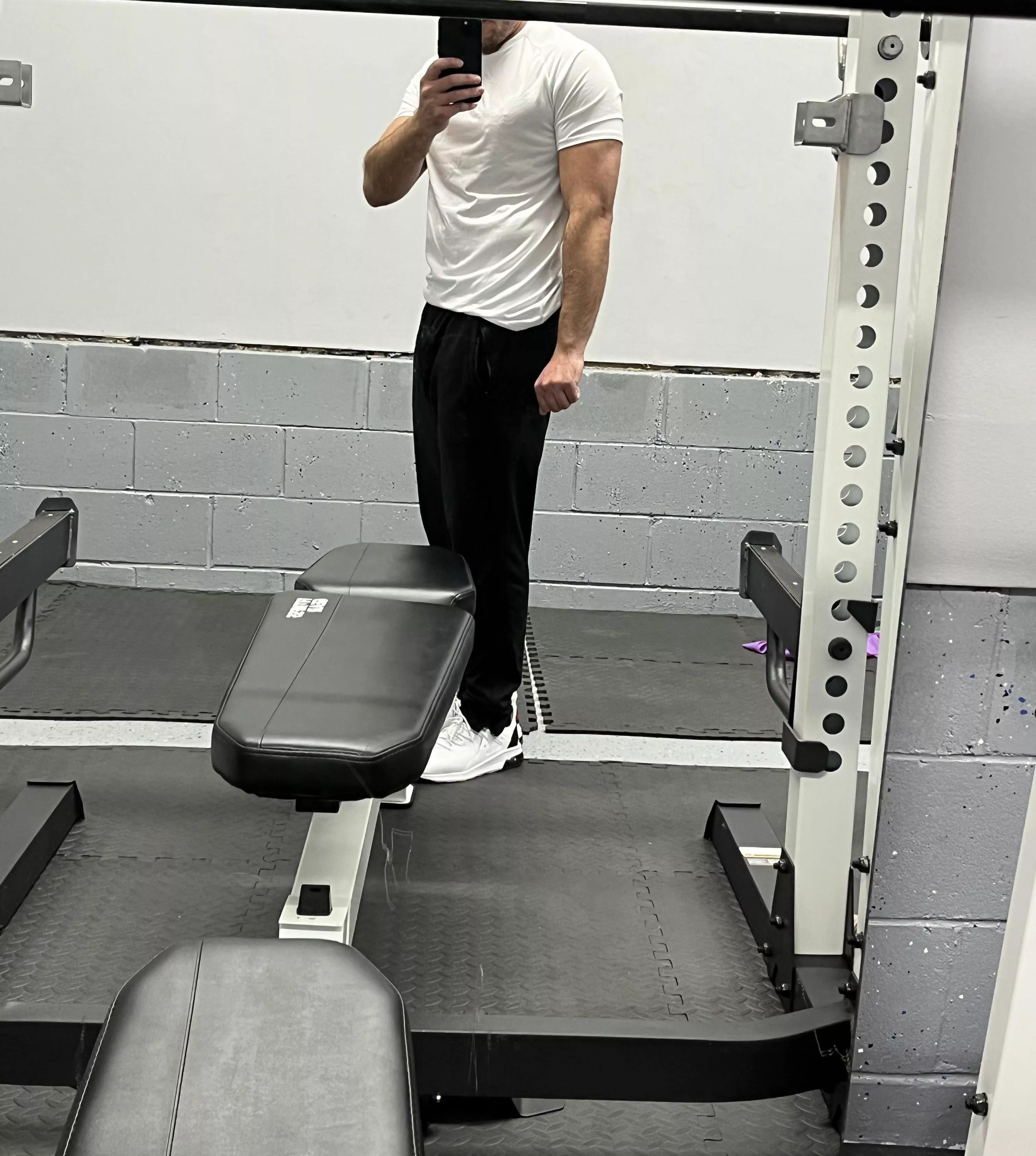 Shoulder day, easier with the shirt off? 💪 [m]