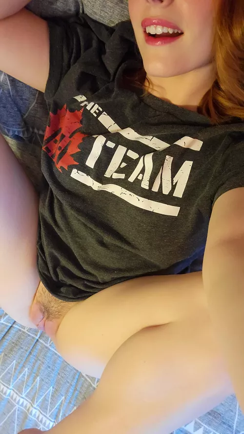 Canadian milfs taste like maple syrup...care for a lick? 😋