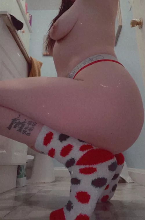 Canβt go wrong with polka dots 24F