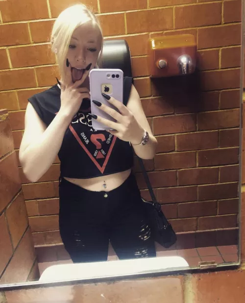 F25- make life your bitch no matter the circumstances. I’m available