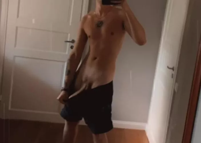 I have some GIFs for you that I can’t upload (m)