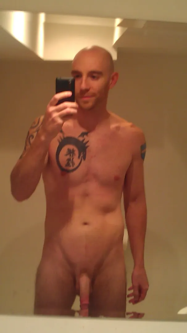 I'm a guy with tattoos, but can a bald man be a hot guy too?