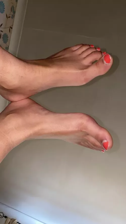 I’m here, now suck them