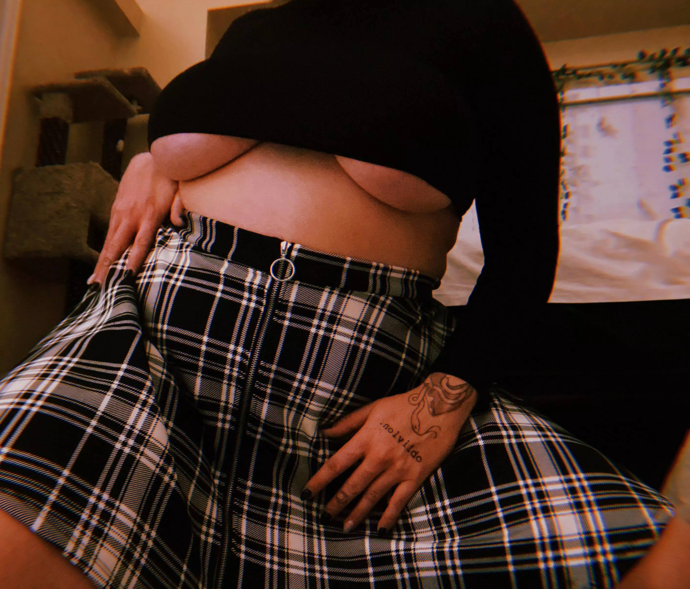 Just a big titty goth baby looking to be spoiled 👅 check out the link in my bio I promise you won’t be disappointed 🥵 cum chat with me all new subs receive free explicit content ;)