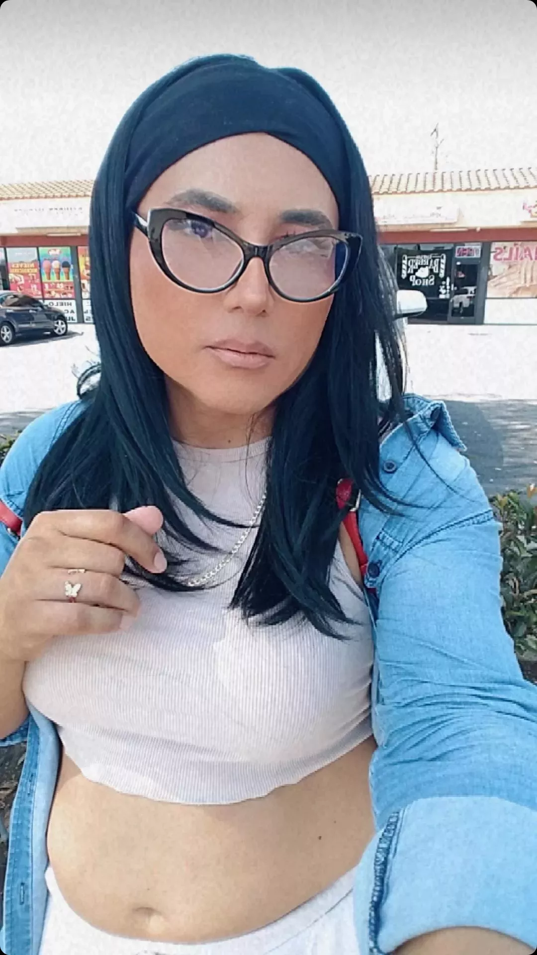 Just a crossdresser out in public trying to get lucky. 💕