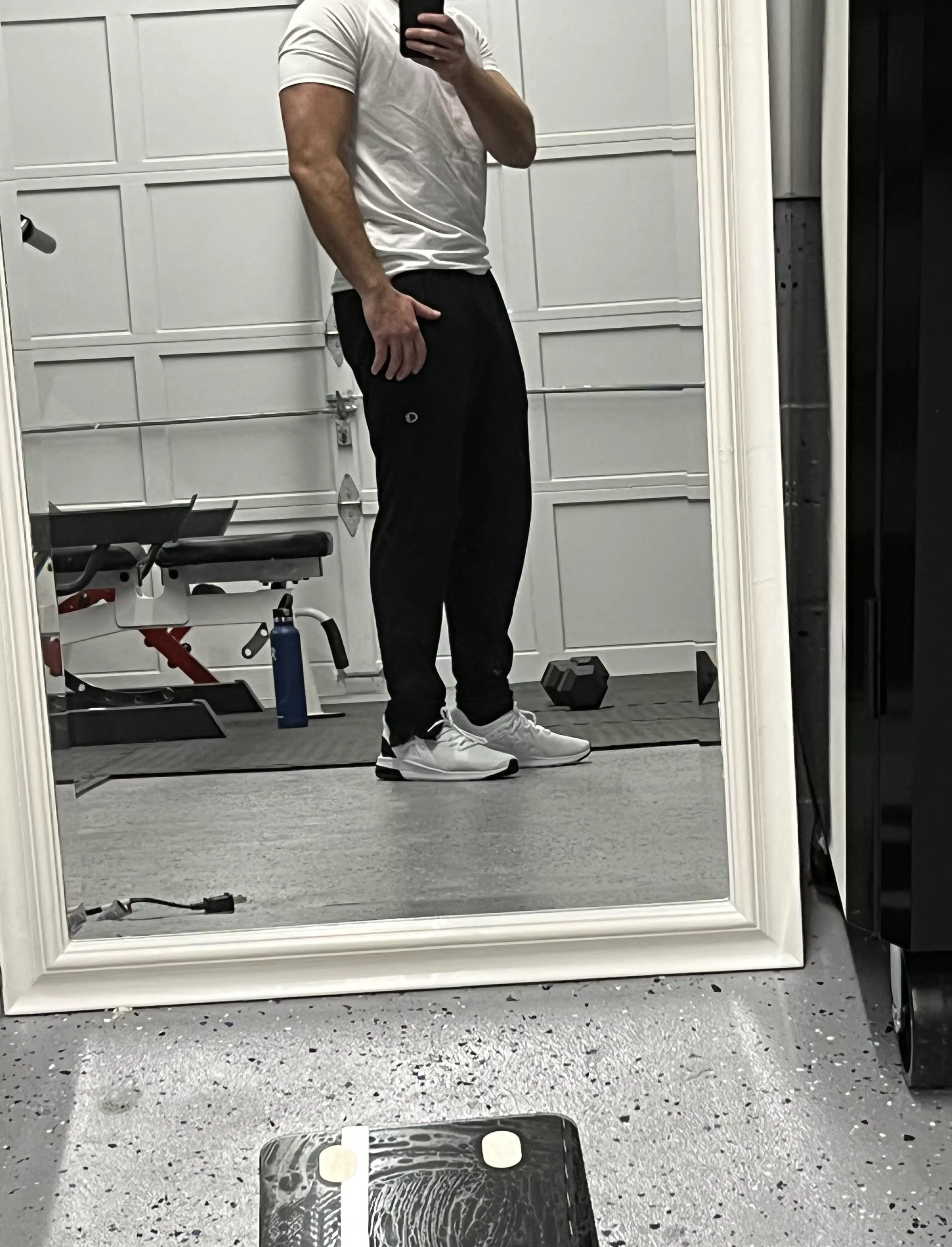 Who wants to train? 💪🍑 [m]