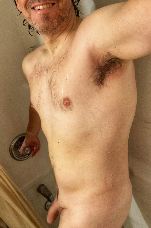 Workout’s done, shower’s done. The only thing left on my to-do list is you 😈