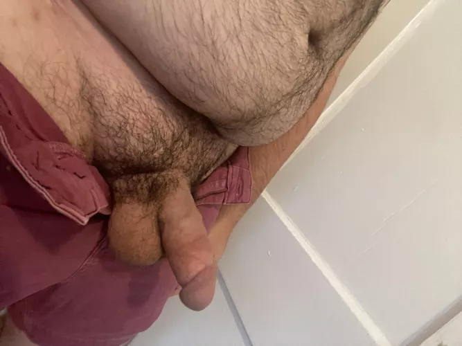 I should be working… Chat is open if you want to help me cum