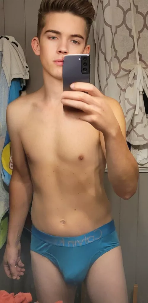 Old pair of Ck's... so fuckin comfy