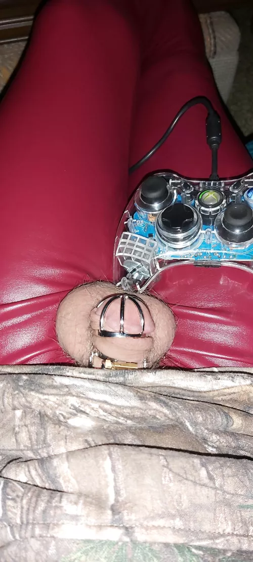 who wants to game with me? or are we gonna get distracted instead