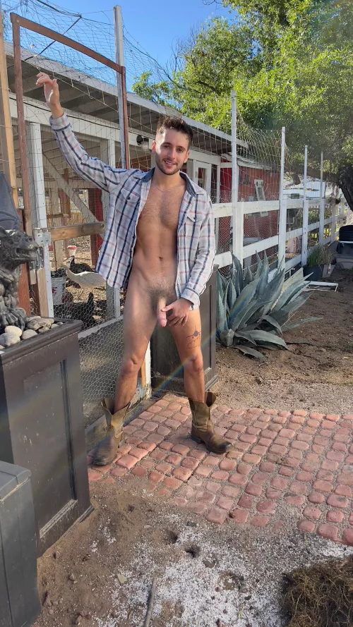 Anyone into farm boys?