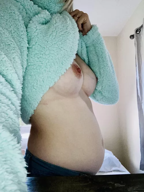 Cum in me all u want I can’t get MORE prego 😈