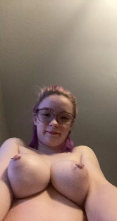 Enjoy some titties :)