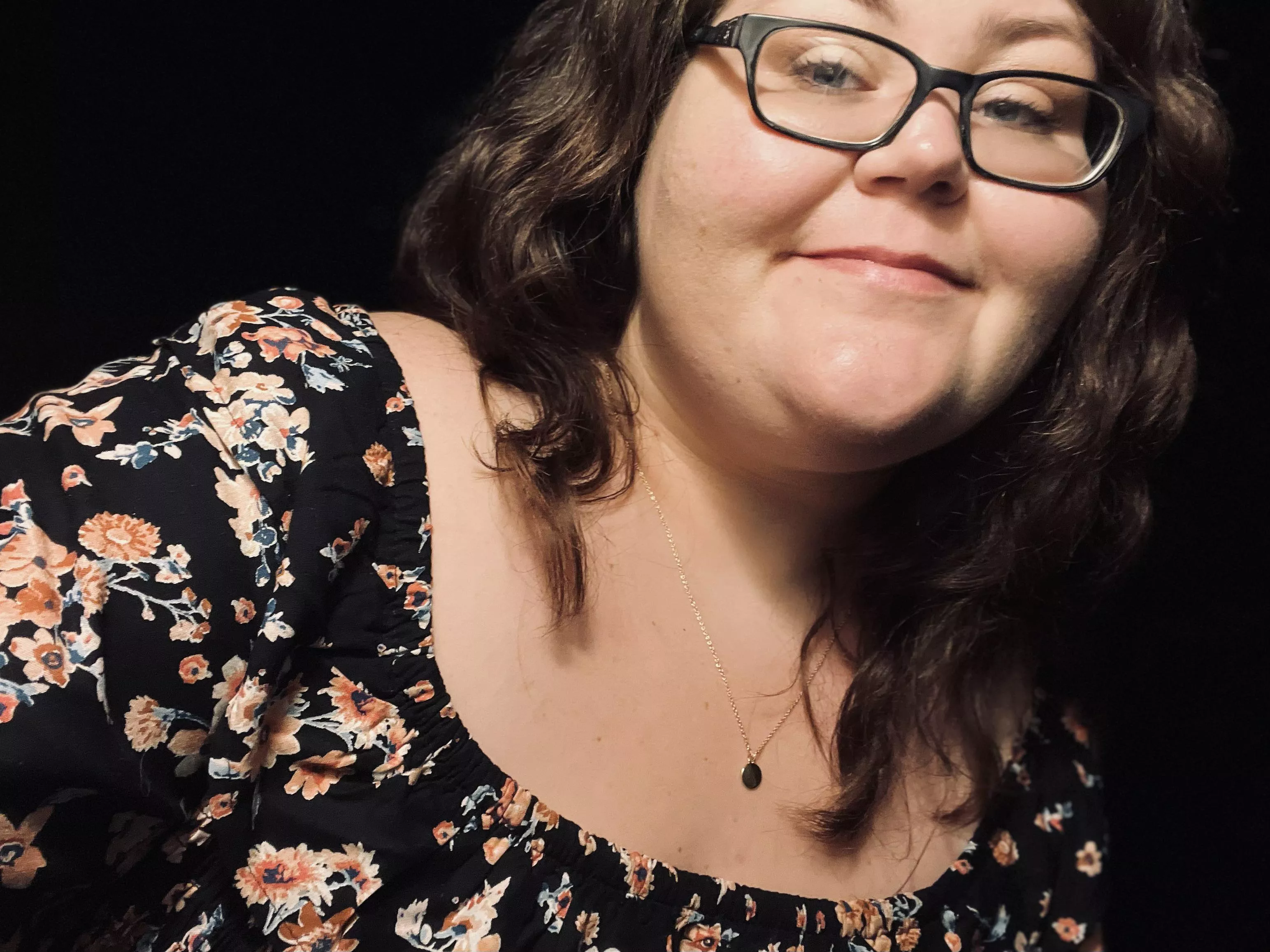 Just because I’m obsessed with this selfie 🤭💜💜 [bbw] [sfw]