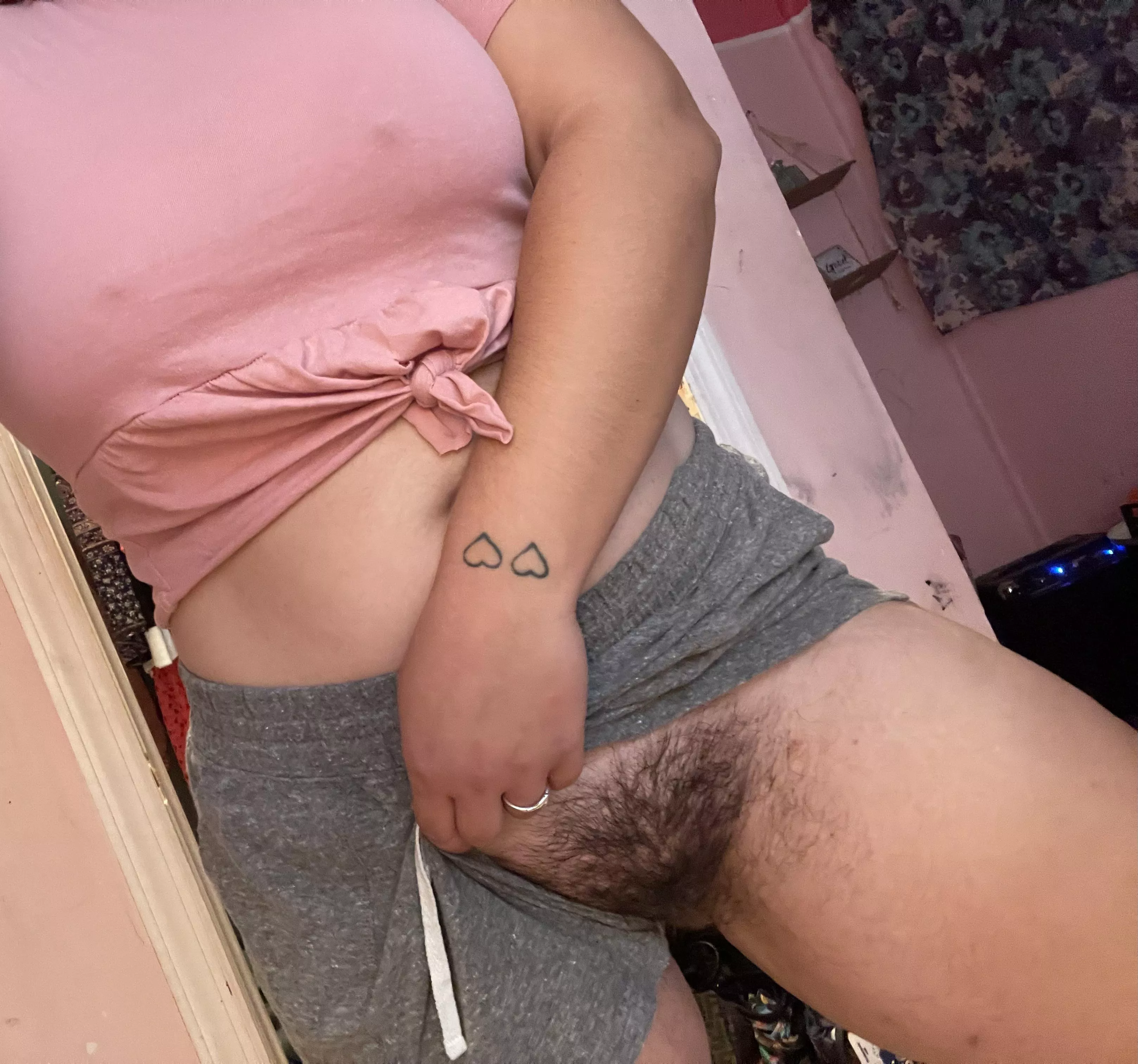 Lmk what you think about my nice pretty rug 😉