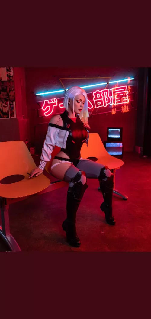 Lucy from Cyberpunk Edgerunners, cosplay by Irine Meier 👏