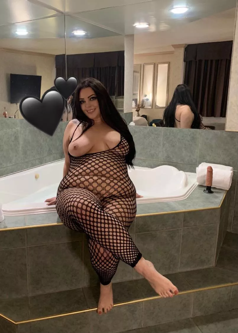 Mommy’s night out, who wants to be the lucky guy this time?