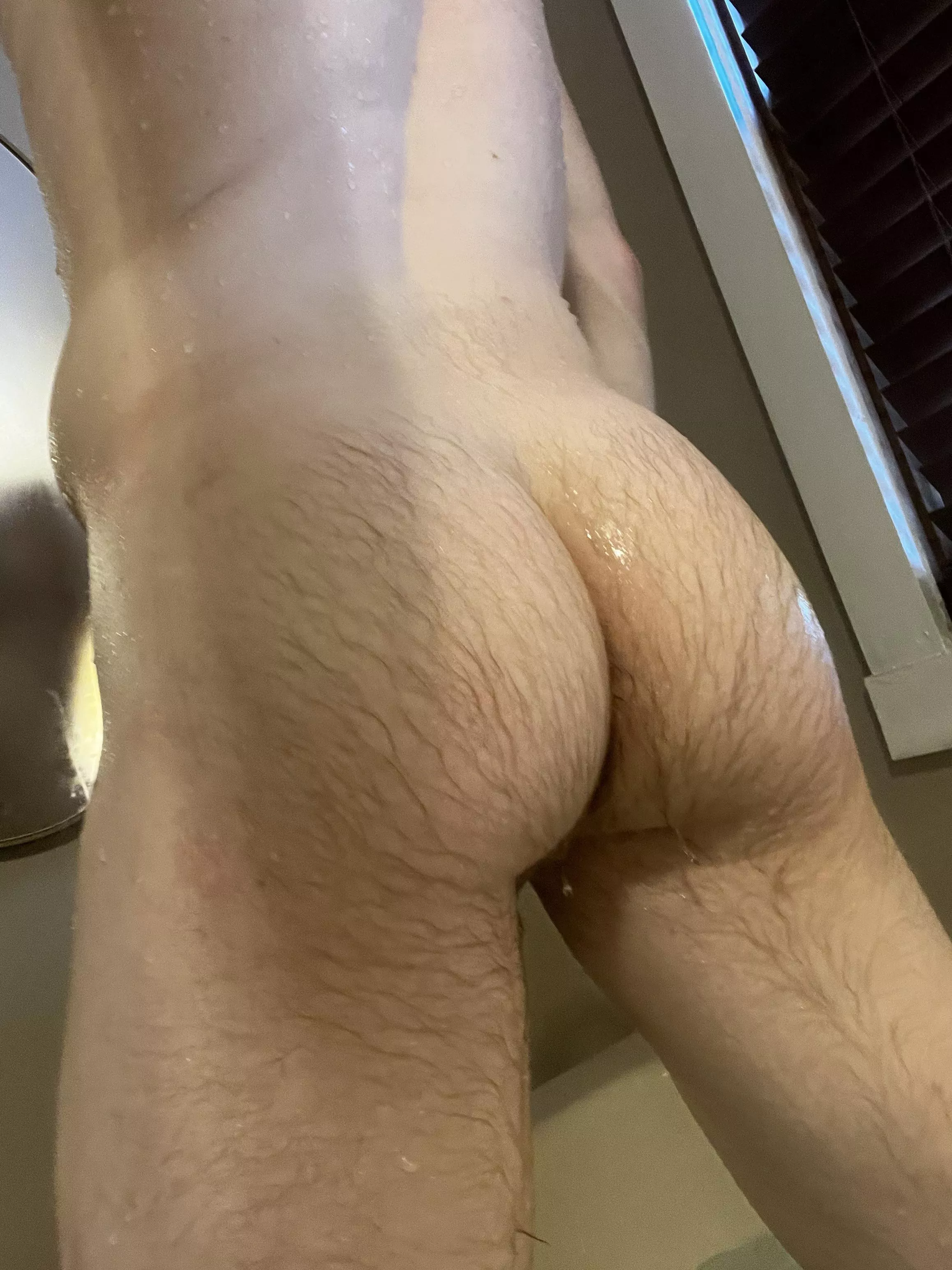 Pull my cheeks apart and put your tongue to use 👅