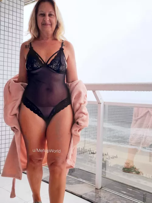 Tell me the truth, Brazilians Milfs are delicious, Dont u think babe?