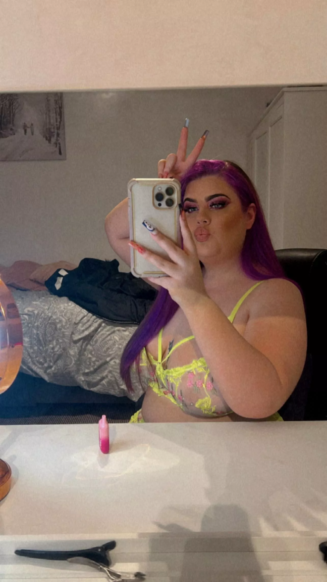 This Chunky slut needs a good seeing to 🤭https://onlyfans.com/purplejedi