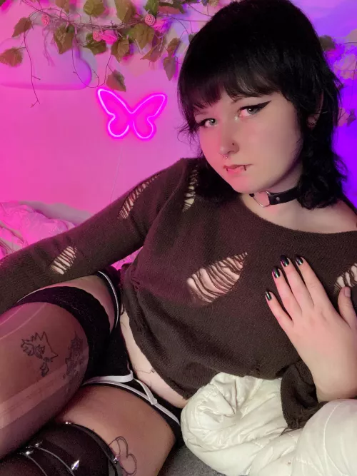 What do u think about my new top?? I think it looks sooo cool!! 😍💕