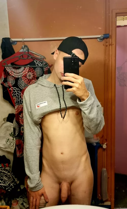 Who wants to come and give me a hard-on? 👉👈