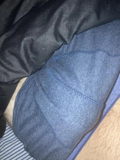 19 hmu guys x